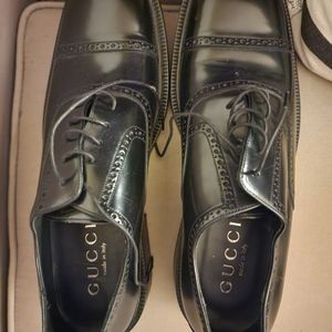 Dress shoes